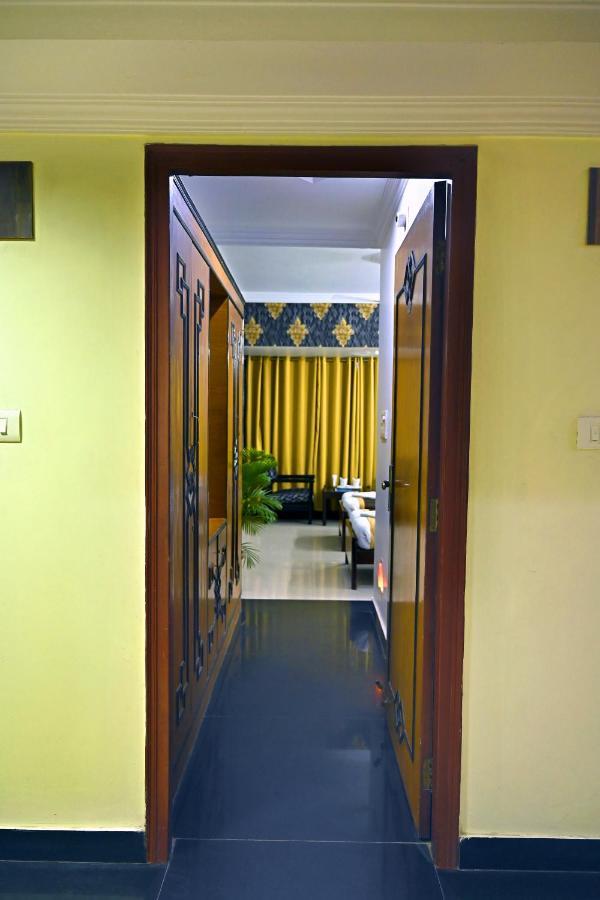 Hotel Rajhans International Bhāgalpur Eksteriør bilde