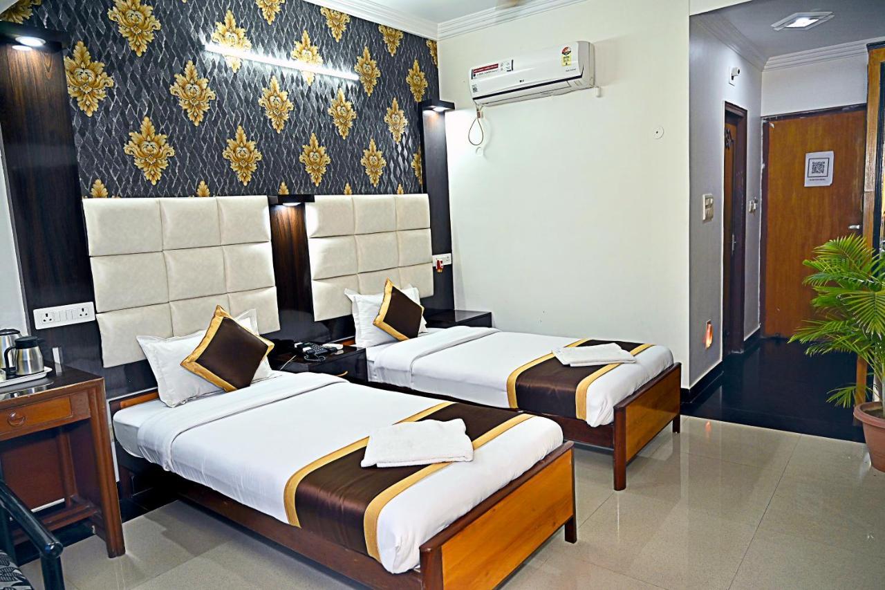Hotel Rajhans International Bhāgalpur Eksteriør bilde