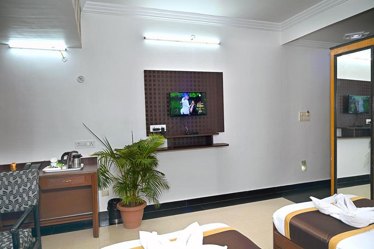 Hotel Rajhans International Bhāgalpur Eksteriør bilde