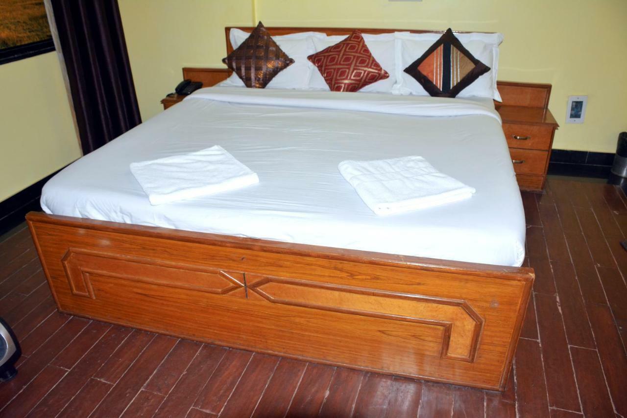 Hotel Rajhans International Bhāgalpur Eksteriør bilde
