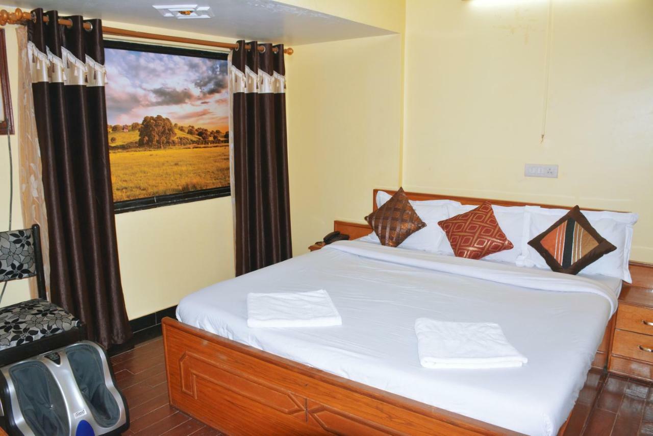Hotel Rajhans International Bhāgalpur Eksteriør bilde